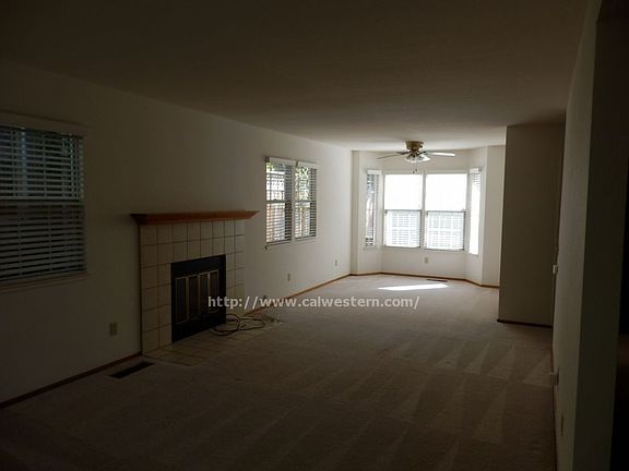 5th image of 16790 Loma St