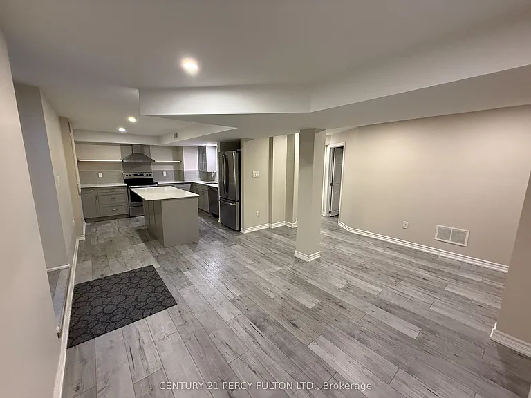 7 Redmond Dr — Photo 1