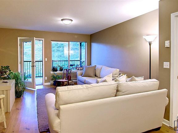 5th image of 1315 Hilltop Parkway Top Floor-on right