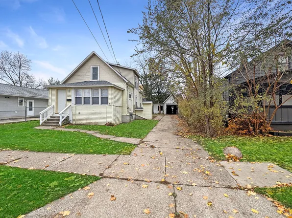 2059 Johanna Ave SW, Wyoming, MI 49509