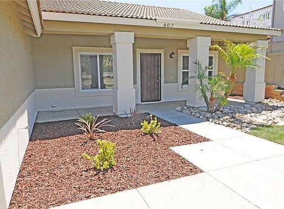 4th image of 807 Solano Ct
