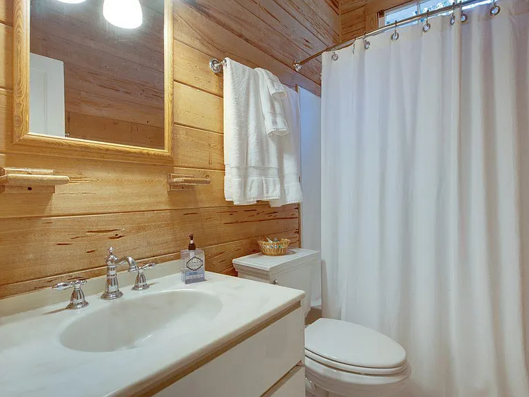 Hall Bathroom