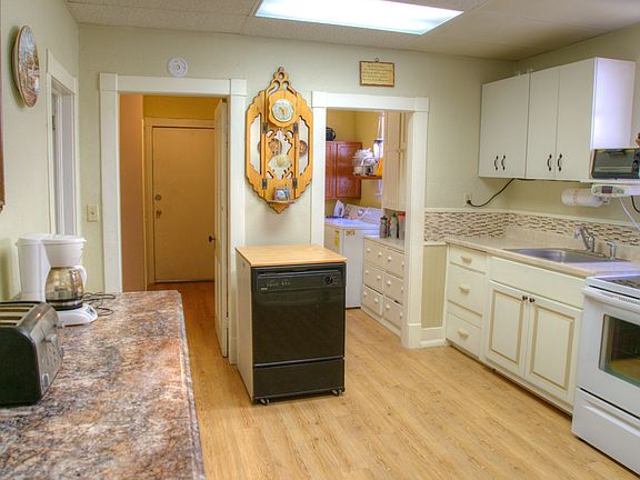 4th image of 2711 E Boulder St