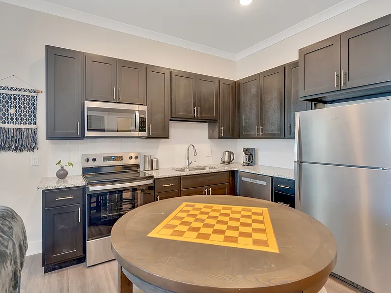 28 W 19th St #100 — Photo 27
