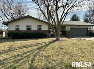 4 Charlwood St, Springfield, IL 62711