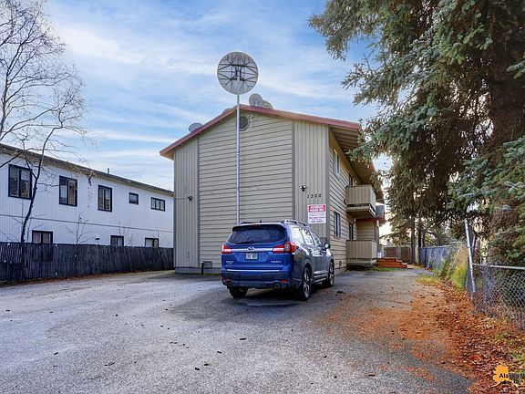 2nd image of 1300 W 23rd Ave APT 3