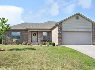 48 Bryson Dr, Ward, AR 72176