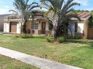 7927 SW 3rd St, Pompano Beach, FL 33068