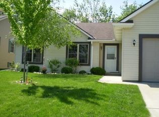 403 Saint Kilian Pkwy, Hartford, WI 53027
