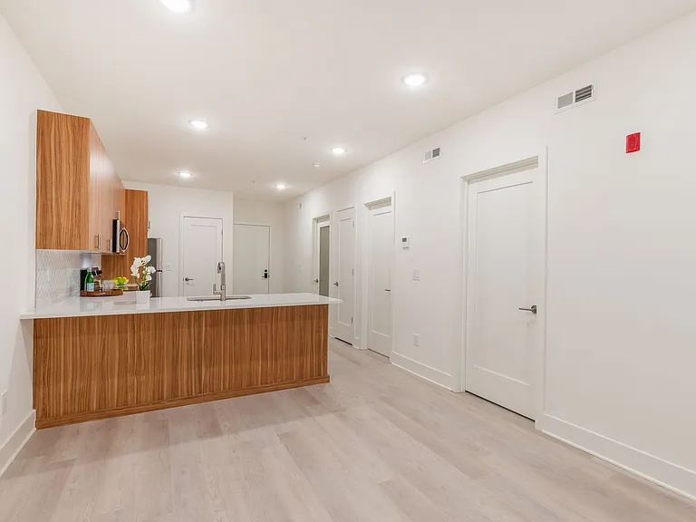 Wharton Flats — Photo 11