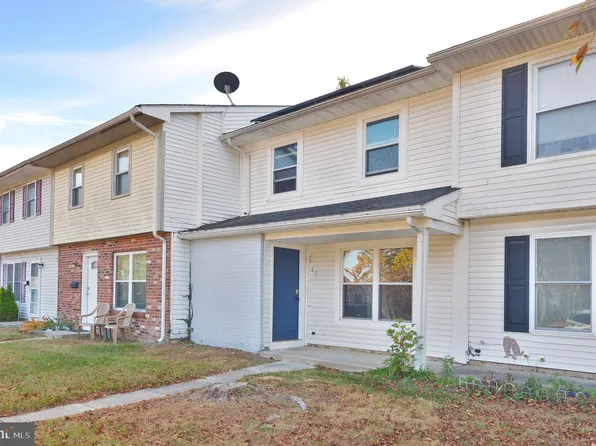 13 Madeley Ct, Sicklerville, NJ 08081