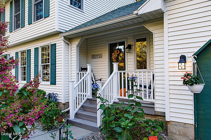 3rd image of 37 Knollwood Drive