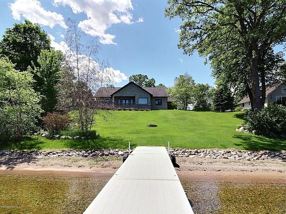 2nd image of 22219 Broadwater Dr