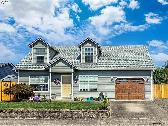 4 bed, 1677 sqft, $2,450 — Photo 1