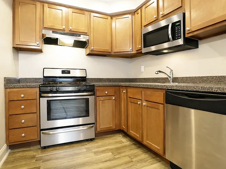 40 Water St #2 — Photo 2