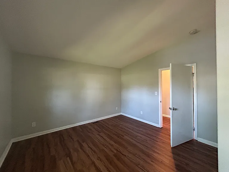 2814 Holiday Dr SW — Photo 10