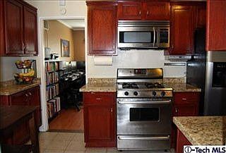 3rd image of 2795 Fair Oaks Ave