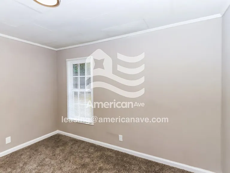 1194186_012_wm_-_bedroom_12987901.jpg