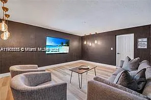 410 Pennsylvania Ave — Photo 18