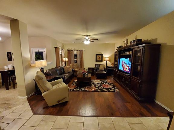 4th image of 14618 E 111th Pl N