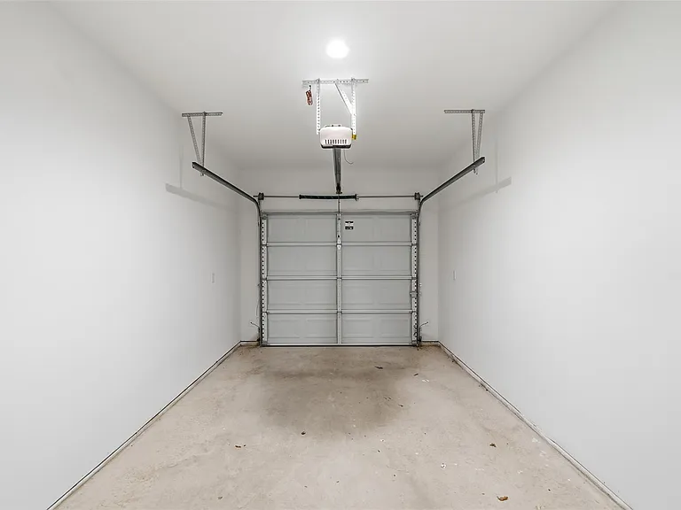 2212 Yellow Jacket Ln #1 — Photo 38