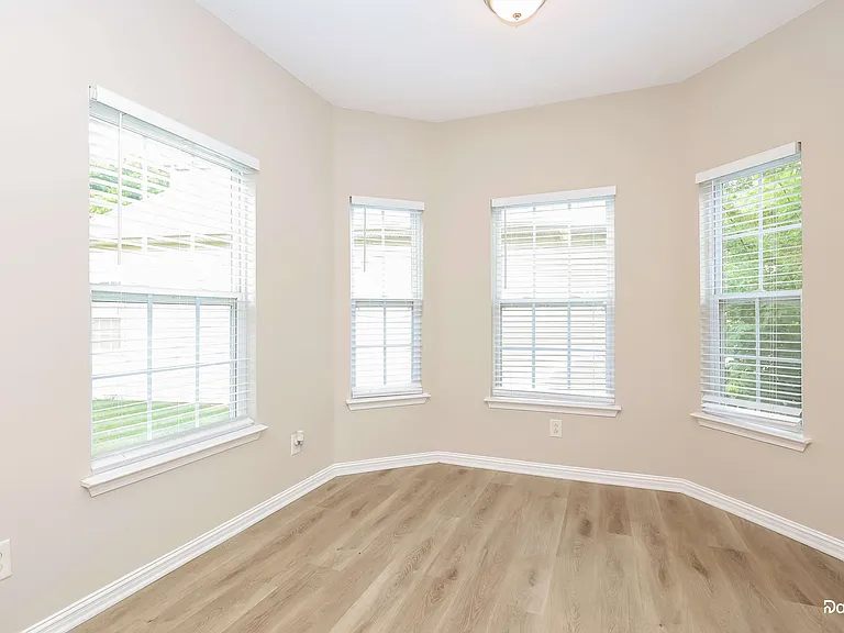 11 Wynfield Ct — Photo 7