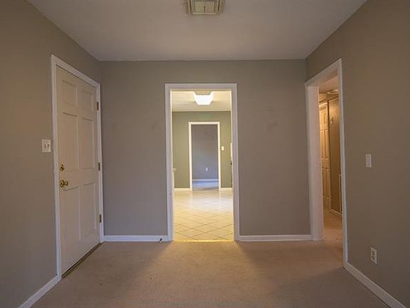 5th image of 816 Chatfield St