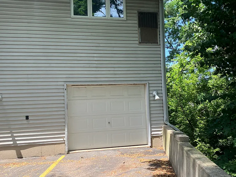 Canyon Rd — Photo 16