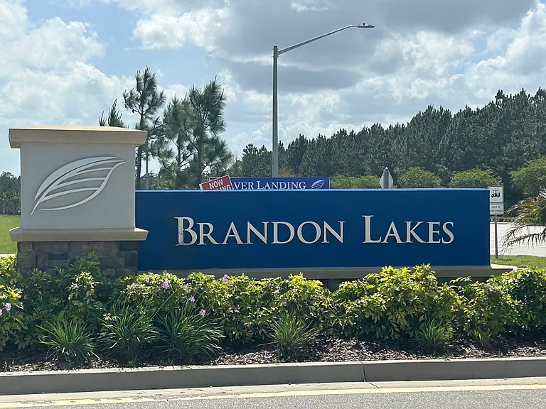 Brandon Lakes Dr — Photo 21