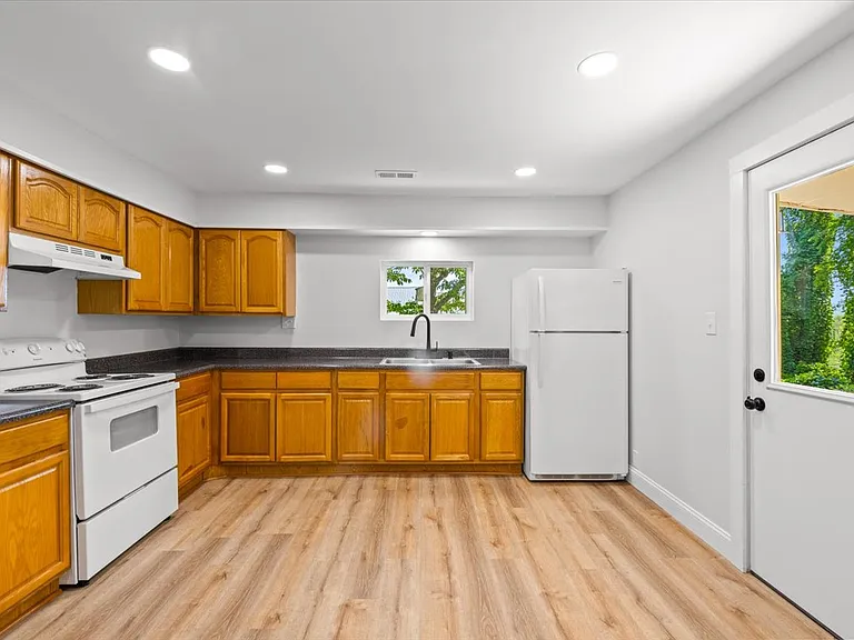161 Apperson Ln — Photo 7