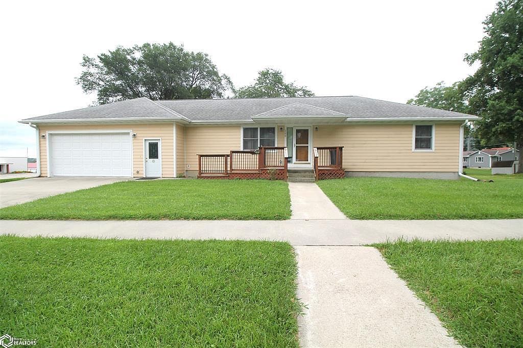 100 W Wells St, Clarinda, IA 51632 Zillow