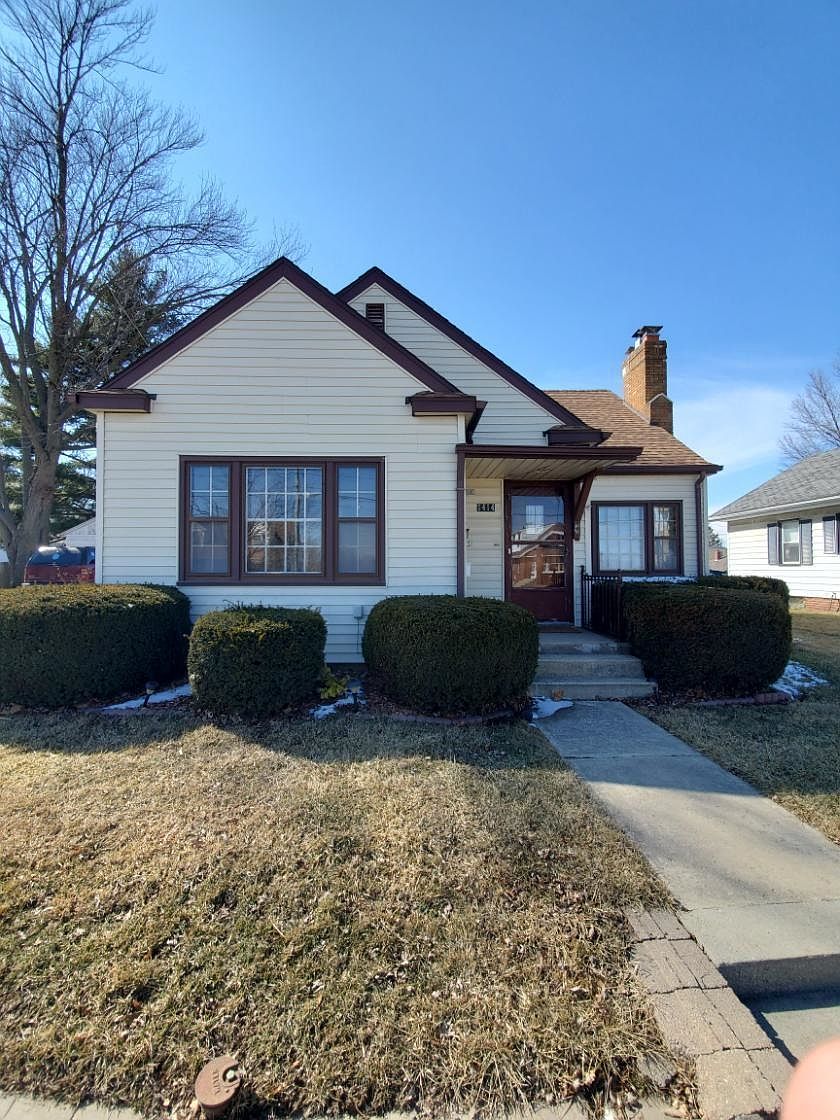 1414 S West Ave, Freeport, IL 61032 Zillow