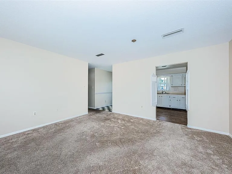 1706 Belleair Forest Dr #322 — Photo 16