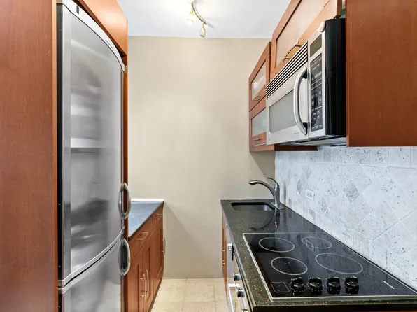 348 West 56th Street image 1 of 5