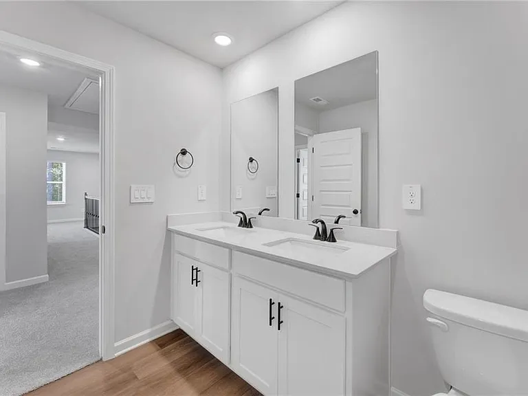 2929 Sweet Red Cir — Photo 58