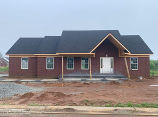 101 Augustine Ln, Coxs Creek, KY 40013