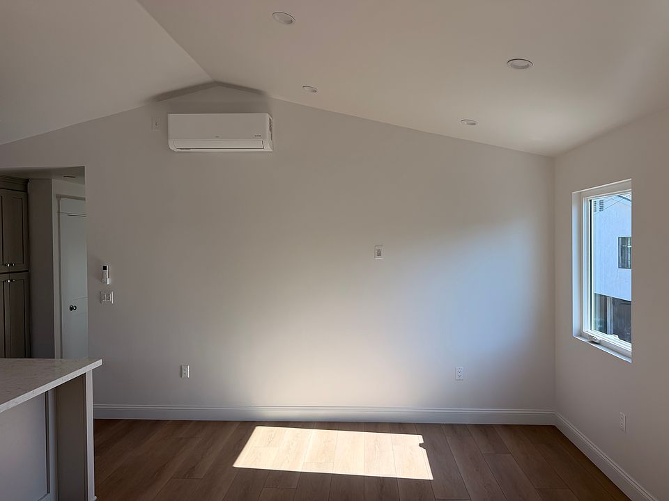 Spacious Great Room