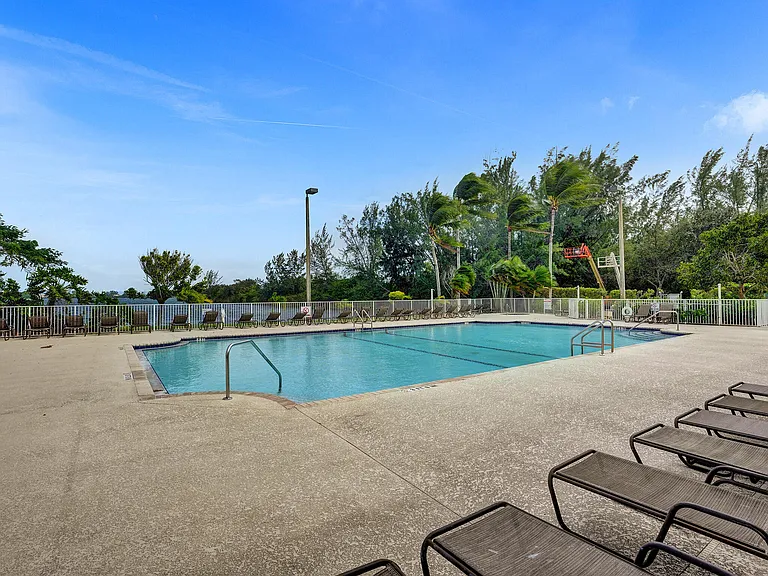 1245 SW 46th Way — Photo 33