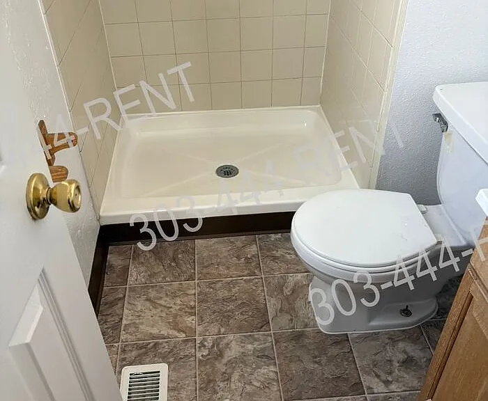 5545 Zion Ct — Photo 6