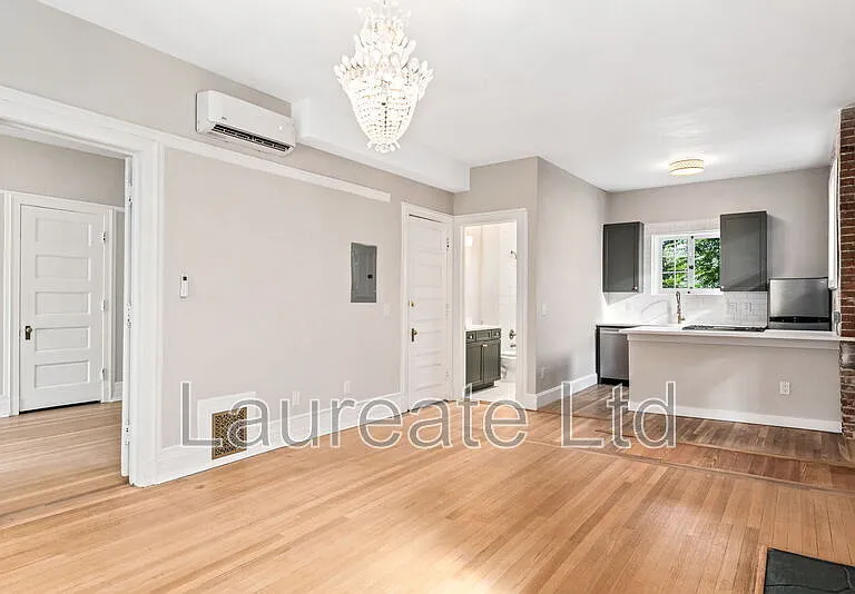 1409 N Gilpin St #3 — Photo 3