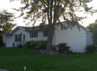 709 N Hokah St, Caledonia, MN 55921