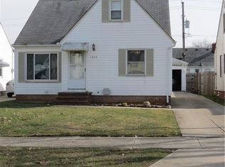 1003 Parkleigh Dr, Parma, OH