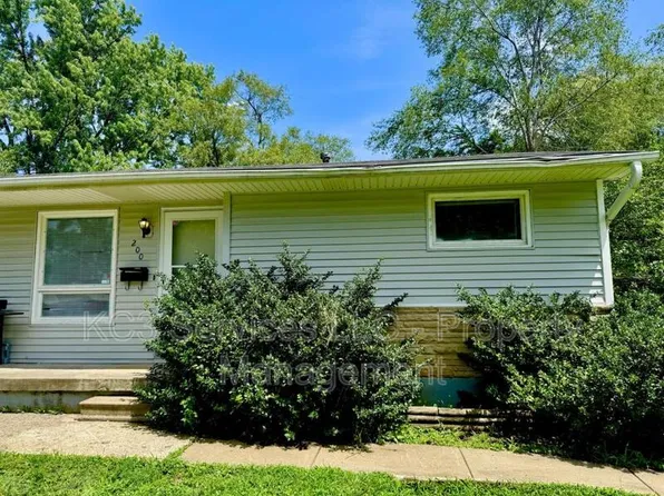 200 NW 22nd St, Blue Springs, MO 64015