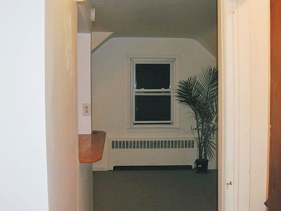 4th image of 17216 Linden Blvd #2