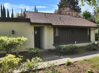 203 Fairoaks Dr, Vacaville, CA 95688