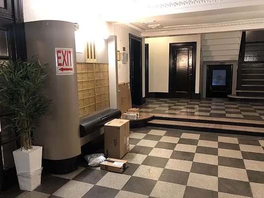 Rented by Avi Realty Manhattan | media 8