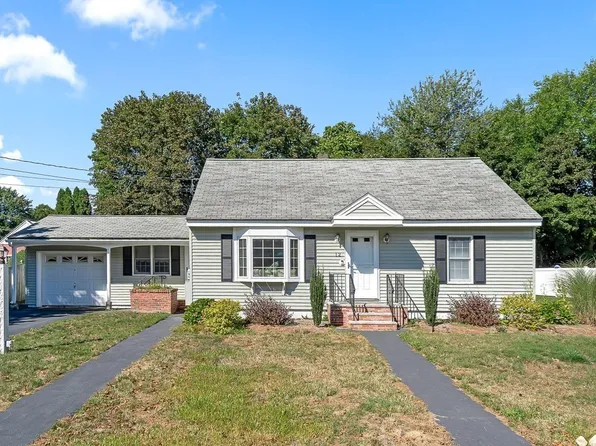 12 Leo Ave, Dracut, MA 01826
