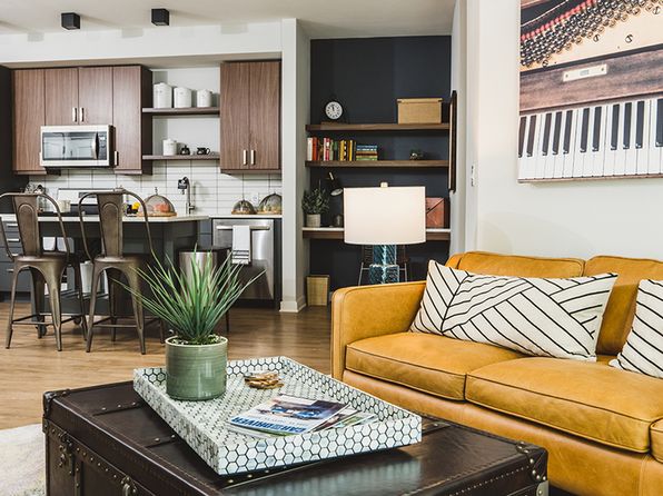 780 Memorial Dr SE #505