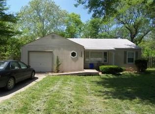 5636 N Amoret Ave, Kansas City, MO 64151