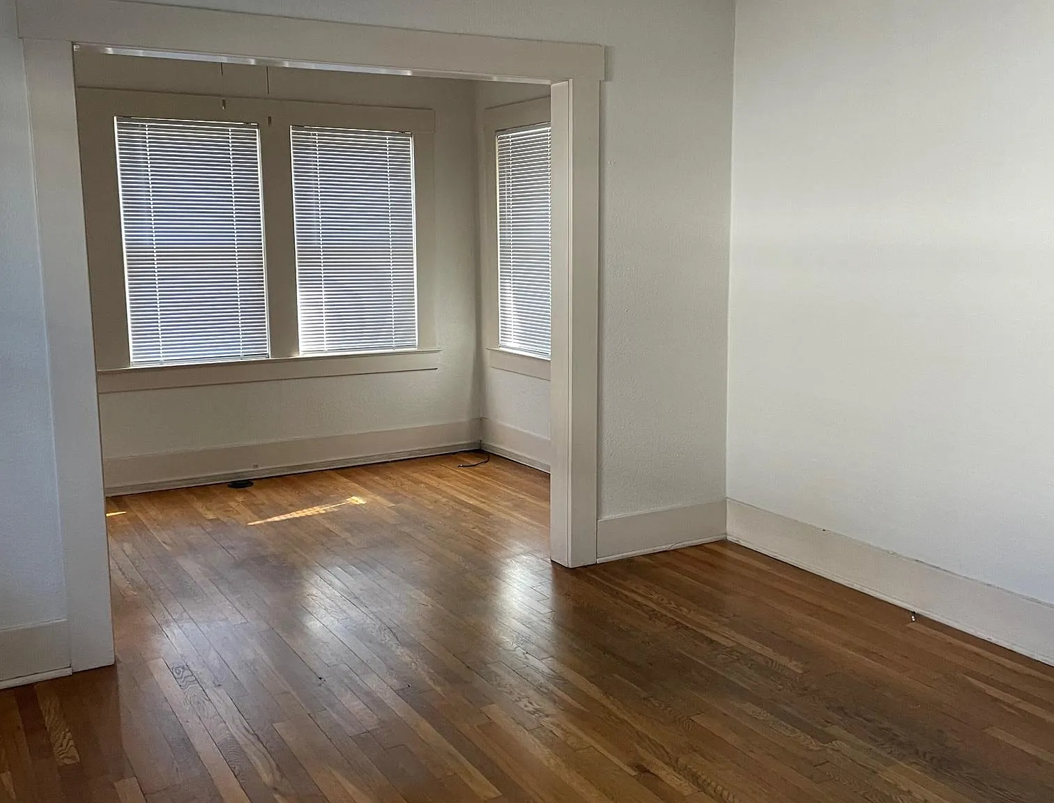 2 bed, 1.5 bath, 1590 sqft, $1,975 — Photo 4